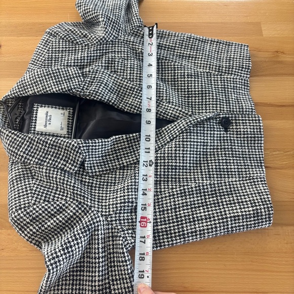Abercrombie & Fitch Women’s XS A&F Black Houndstooth Cropped Tweed Blazer jacket - Picture 9 of 10